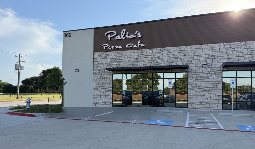 Palio's Pizza Cafe storefront at 360 SE John Jones Dr, Burleson